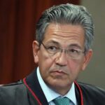 Ministro do STJ, Mauro Campbell evita tragédia ao imobilizar passageiro em surto em voo Manaus–São Paulo Mauro